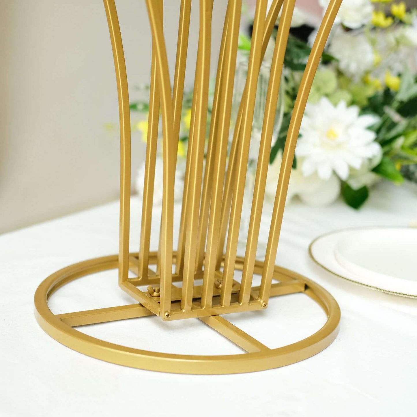 Metal Table Centerpiece Gold Scalloped Fan Shape Design - Wedding Floral Display Flower Frame Stand 32"