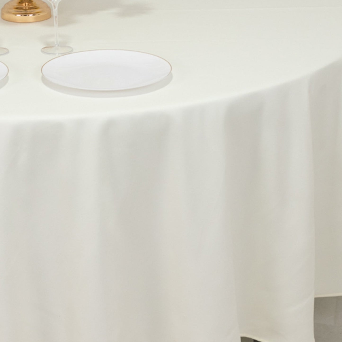 Cotton Blend 108" Round Tablecloth Ivory - Wrinkle-Resistant Design