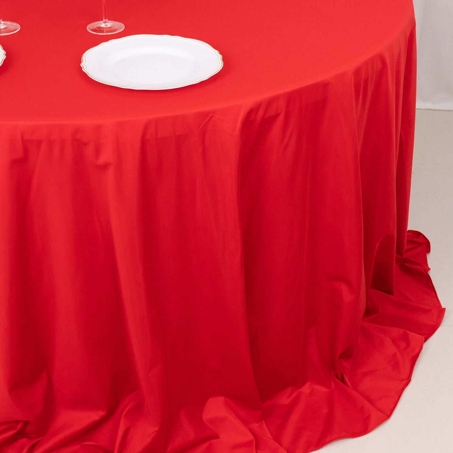Scuba Round 132" Tablecloth Red - Wrinkle Free & Stain Resistant Seamless Table Cover