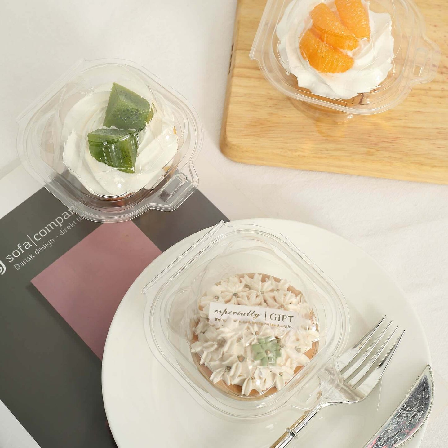 25-Pack Plastic Cupcake Container Boxes Clear - Single Clamshell-Packaging with Stackable Dome Lid for Events & Bakeries 4"