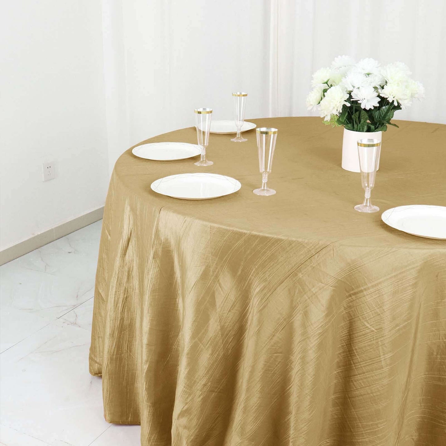 Taffeta 132" Round Tablecloth Gold - Seamless Accordion Crinkle Design for Exquisite Occasions