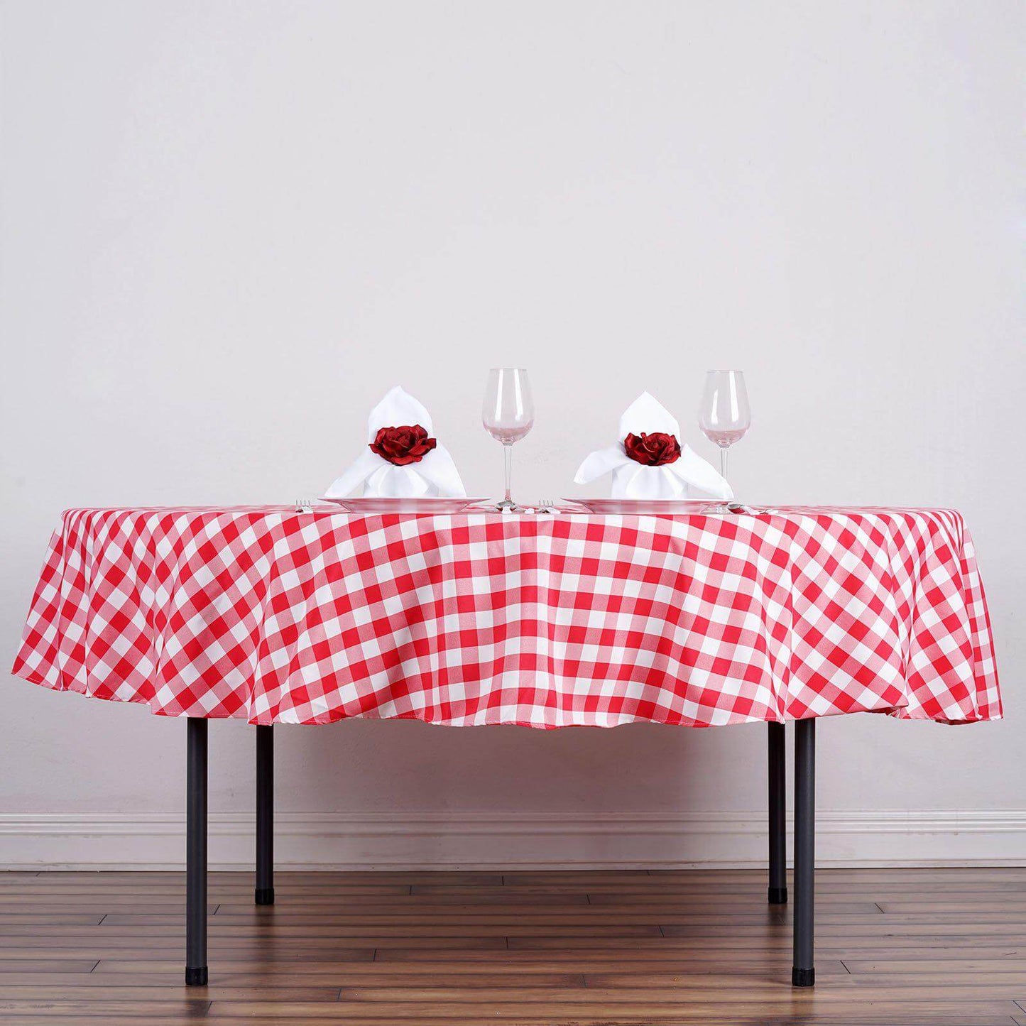 Polyester 90" Round Tablecloth White/Red - Checkered Buffalo Plaid Table Cover
