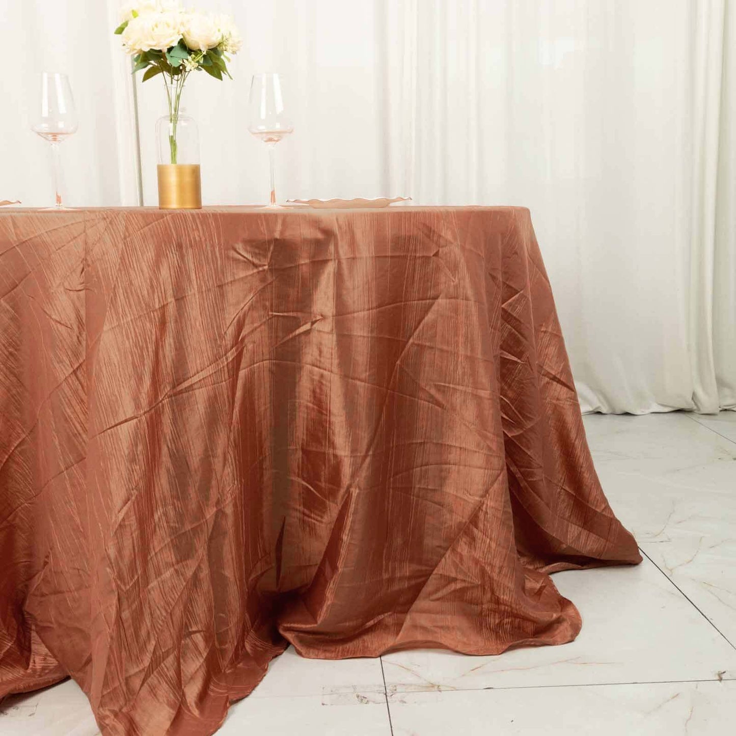 Taffeta 132" Round Tablecloth Terracotta (Rust) - Seamless Accordion Crinkle Table Cover