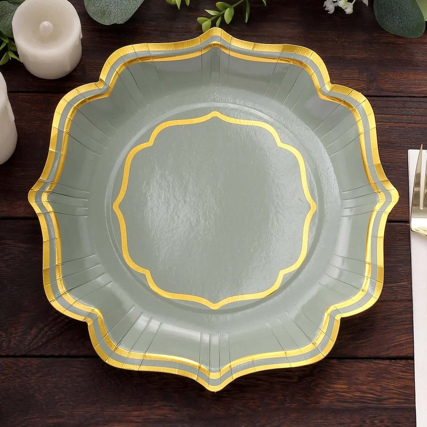 25-Pack Paper Dinner Plates in Sage Green with Gold Scallop Rim - Disposable 300GSM Party Plates 10"