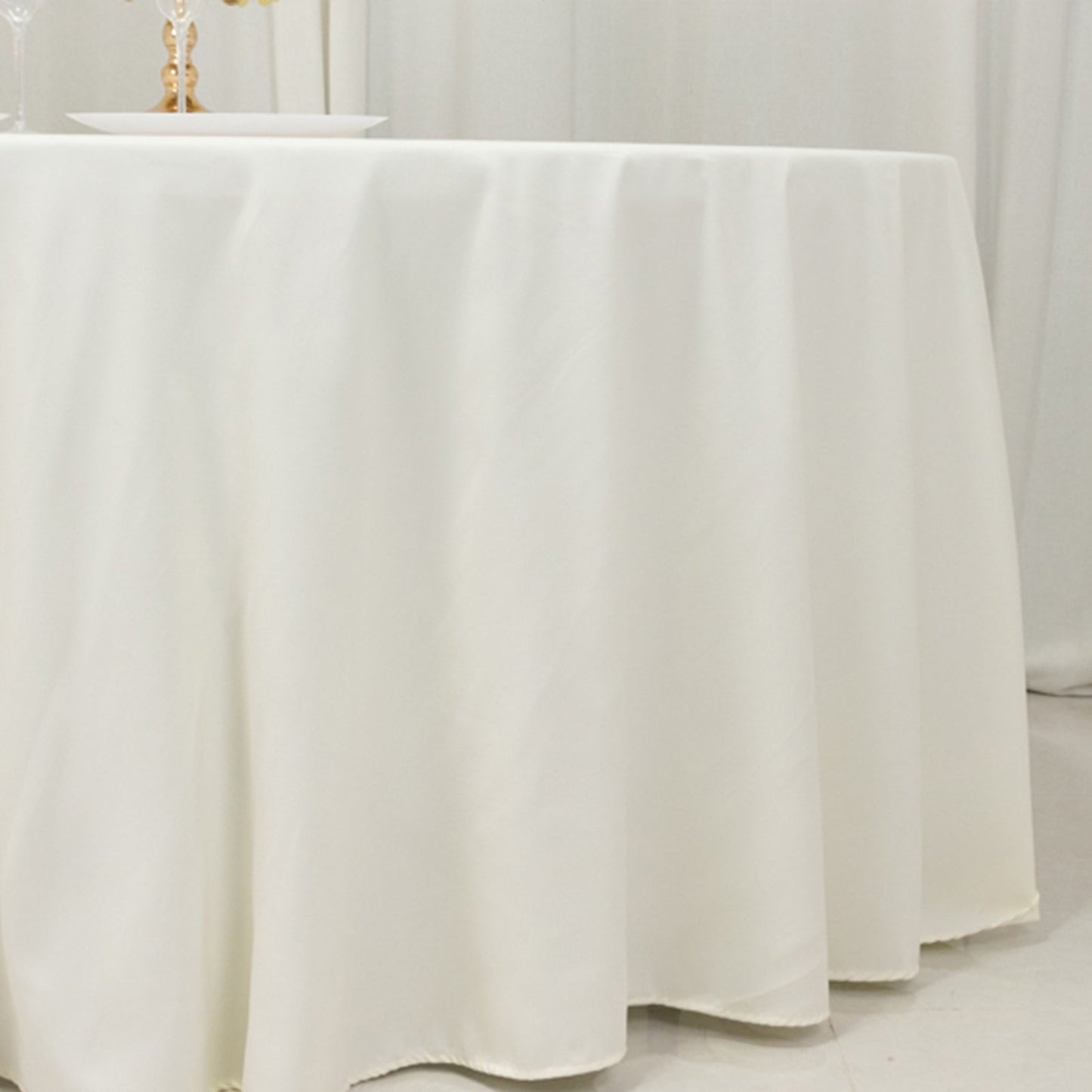 Cotton Blend 120" Round Tablecloth Ivory - Seamless Wrinkle-Resistant Table Cover