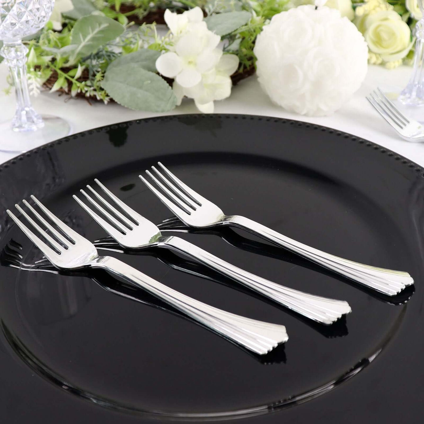 25-Pack Plastic Forks Silver Heavy Duty with Fluted Handles - Durable Disposable Tableware 7"