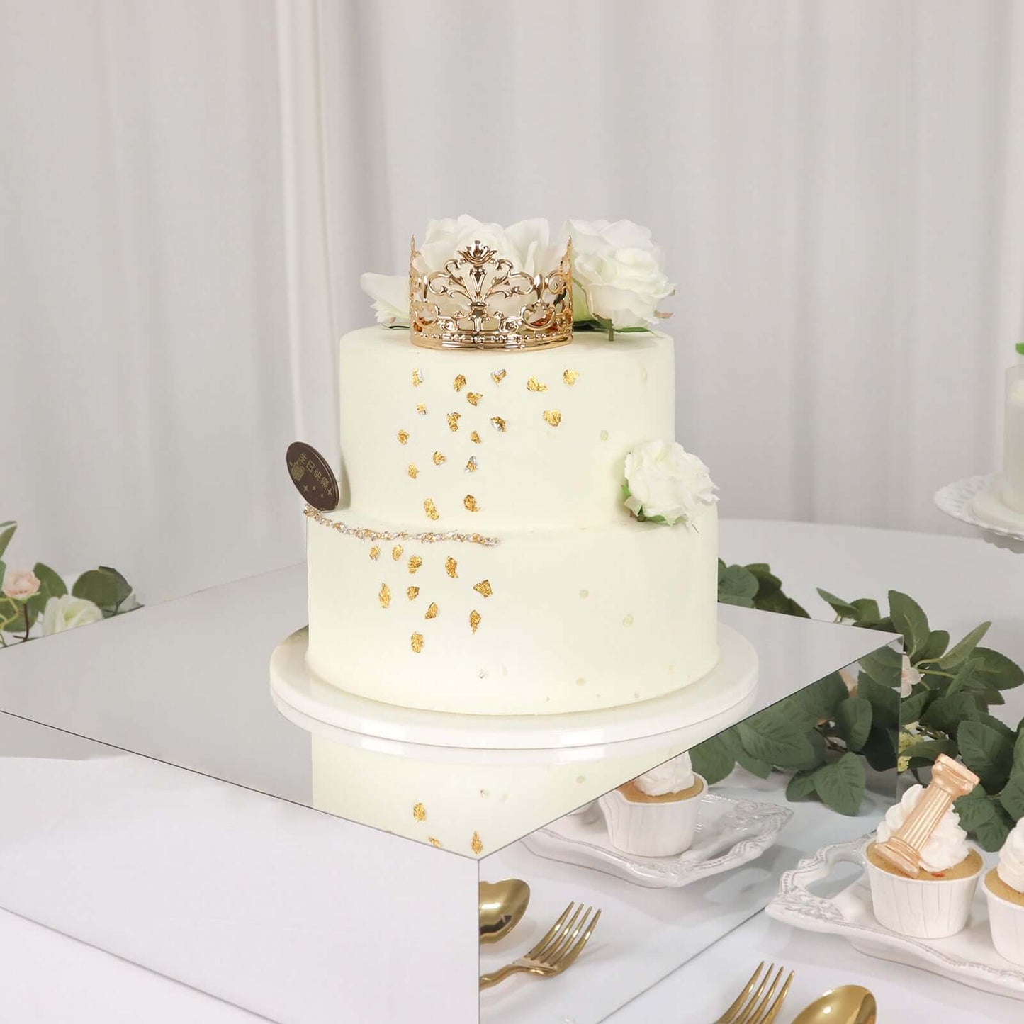 Acrylic Cake Box Stand Pedestal Riser Mirror Finish Silver - Decorative Display for Weddings 18"x18"