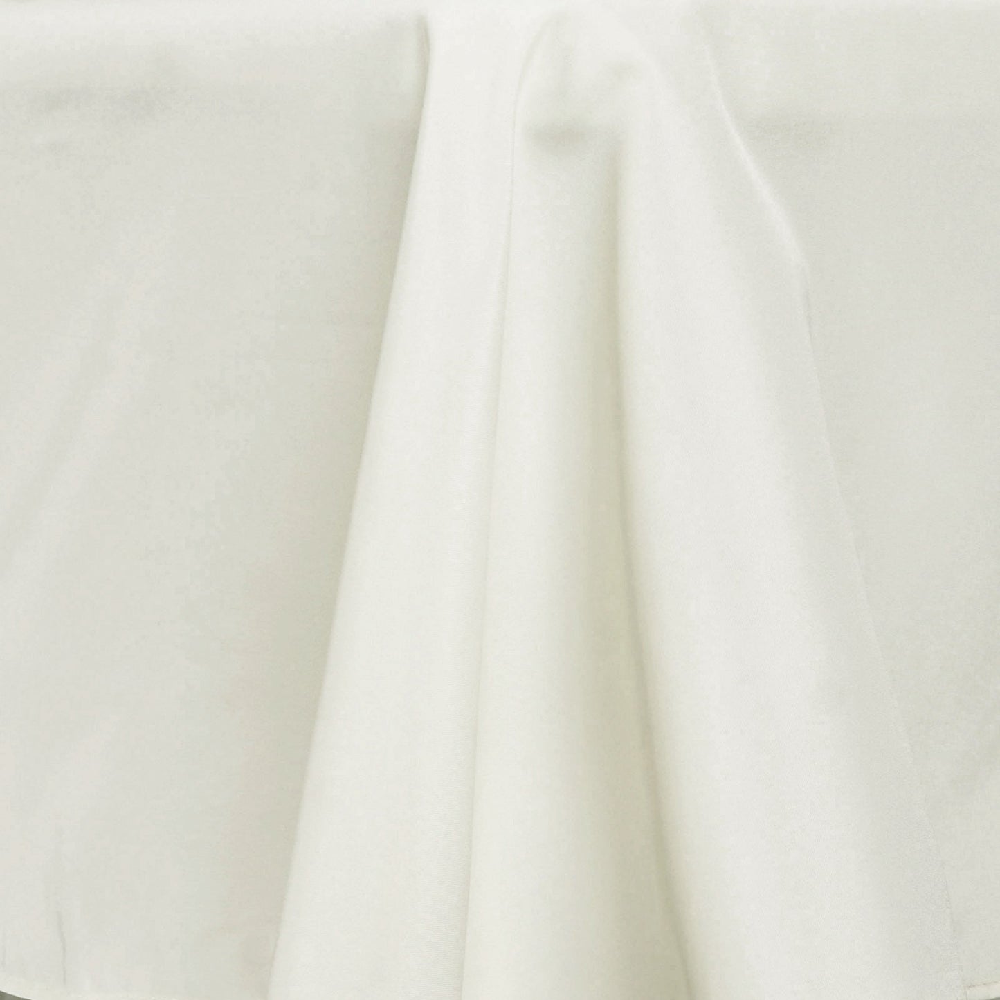 Fire Retardant Premium Polyester 132" Round Tablecloth Ivory - High-Performance Seamless Table Cover
