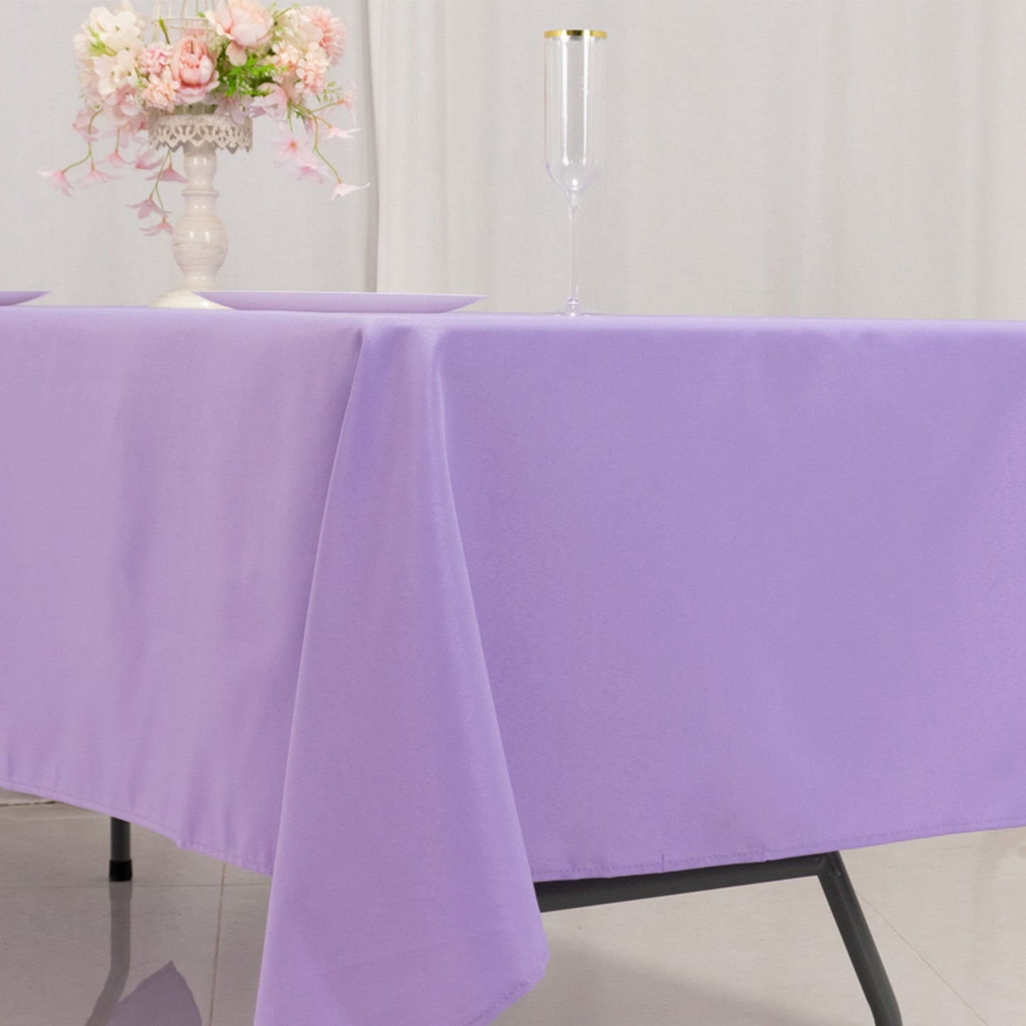 Premium Polyester 60"x102" Rectangle Tablecloth Lavender Lilac - Durable 220GSM Wrinkle-Resistant Table Cover
