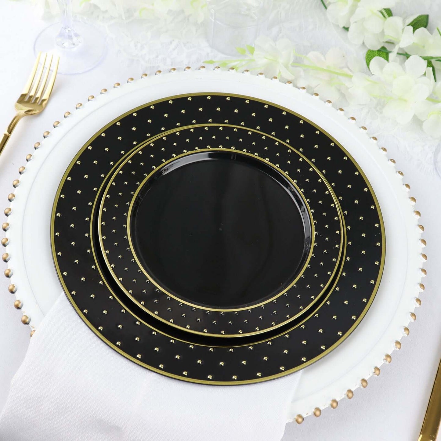 10-Pack Plastic 10" Round Dinner Plates in Black with Gold 3D Polka Dotted Rim - Sturdy Disposable Party Plates for Modern Themed Events & Banquets