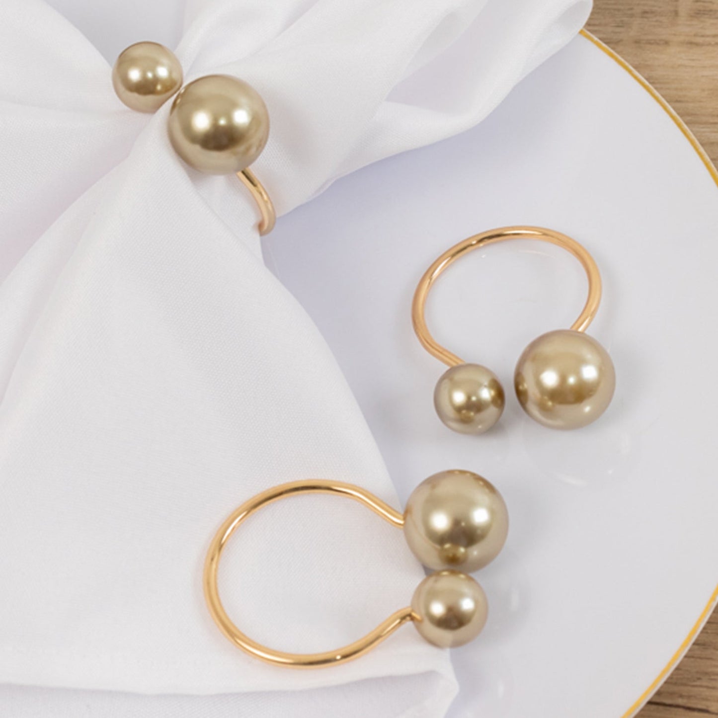 10 Pack Champagne Pearl Metal Napkin Holders Dining Table Decor, Elegant Round Wedding Napkin Rings - 2.5"