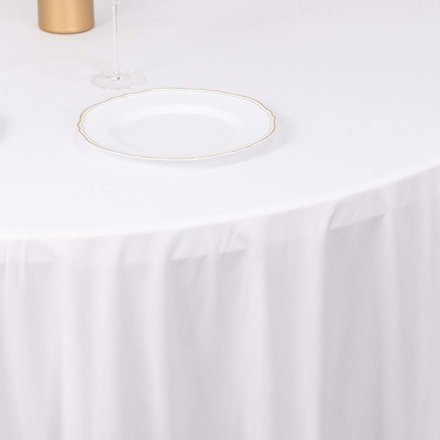 Scuba Round 120" Tablecloth White - Wrinkle Free & Stain Resistant Seamless Table Cover for Weddings & Events