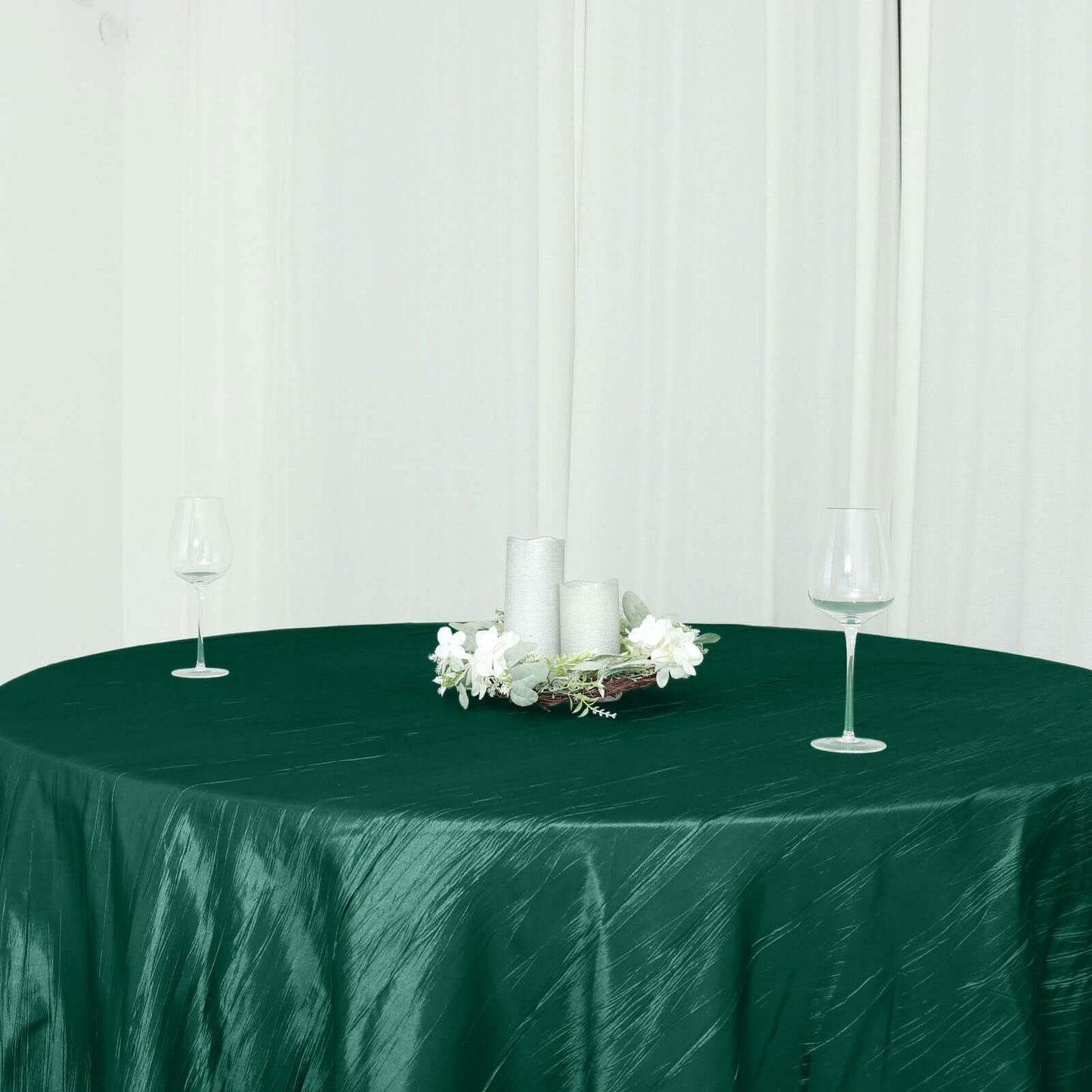 Taffeta 120" Round Tablecloth Hunter Emerald Green - Seamless Accordion Crinkle Table Cover