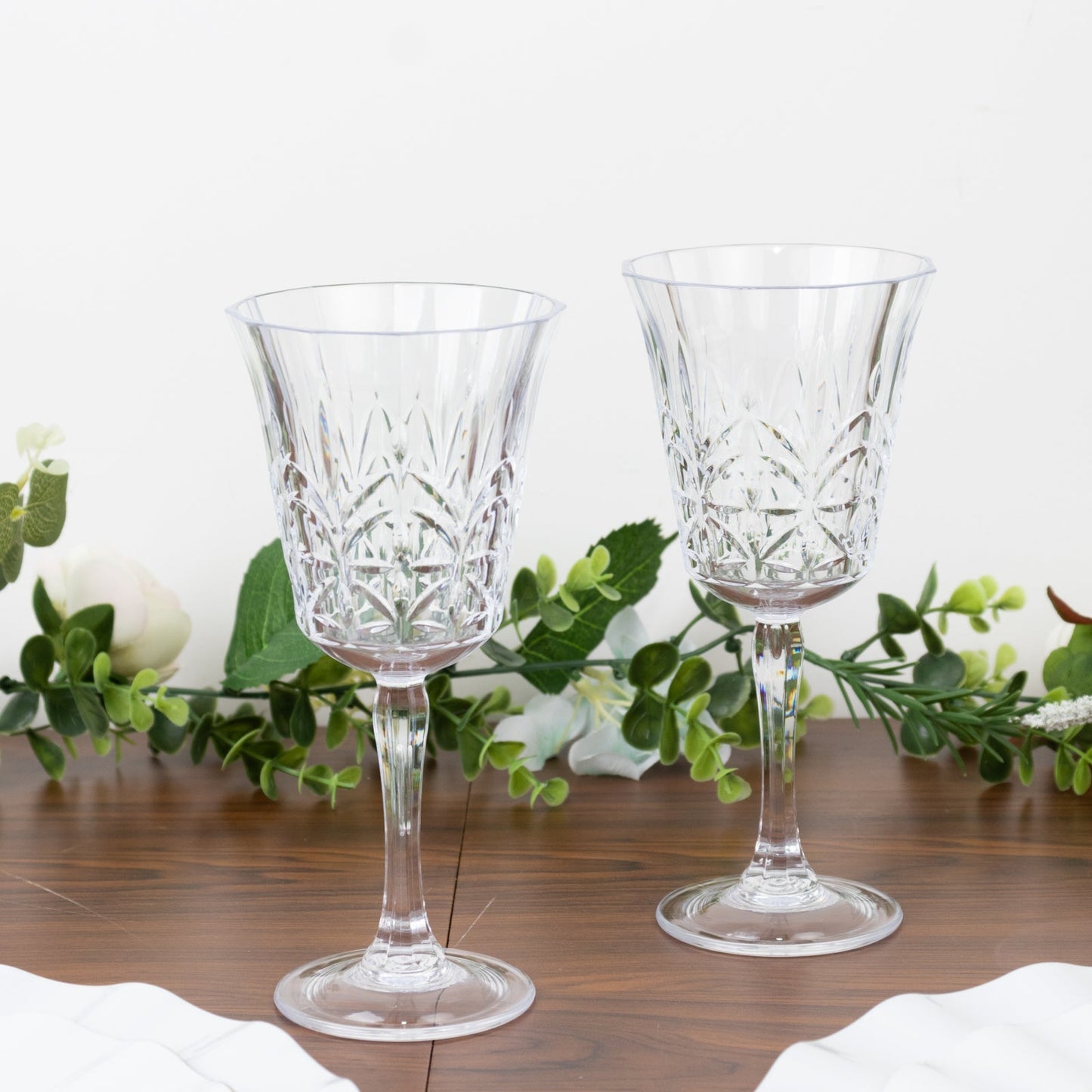6 Pack Shatterproof Plastic Cocktail Glasses Clear with Embossed Leaf Pattern, 10oz Reusable Wine Glasses - 8"