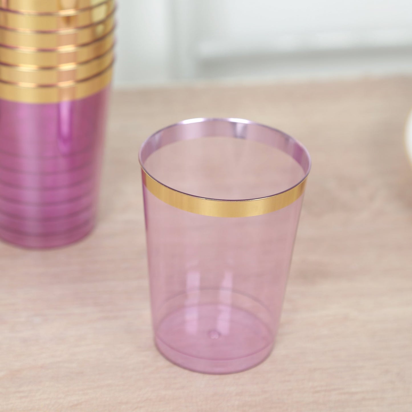 25-Pack Plastic Tumbler Cups Transparent Purple with Gold Rim - Stylish Disposable Party Glasses 10oz