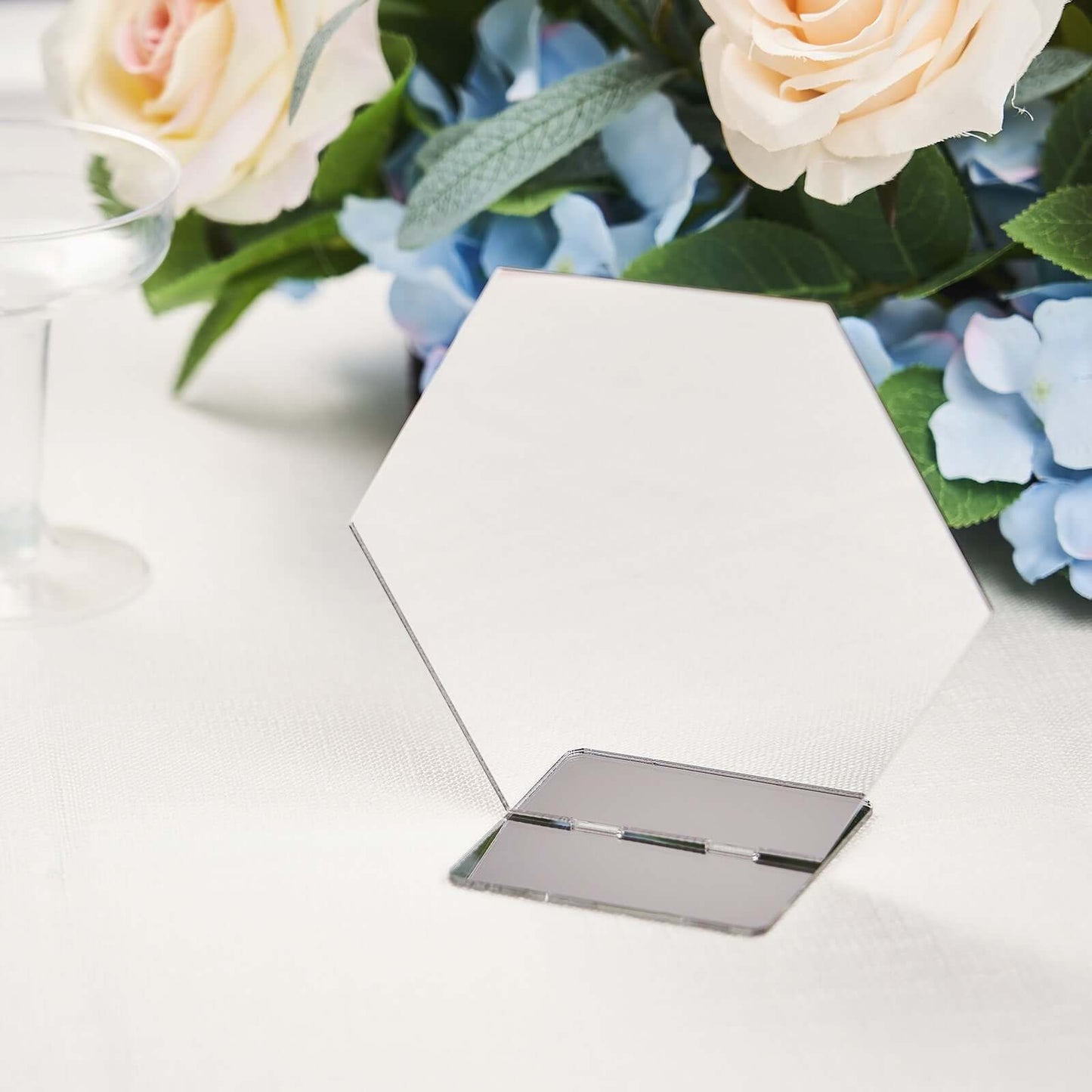 5-Pack Acrylic Table Sign Holders Hexagon Design Silver - Ideal for Modern Event Centerpieces 5"