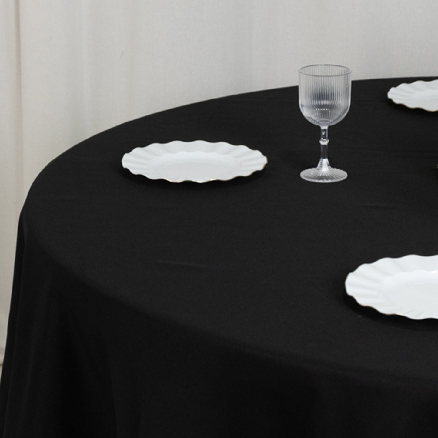 Fire Retardant Premium Polyester 108" Round Tablecloth Black - Stylish High-Performance Table Cover for Large Gatherings