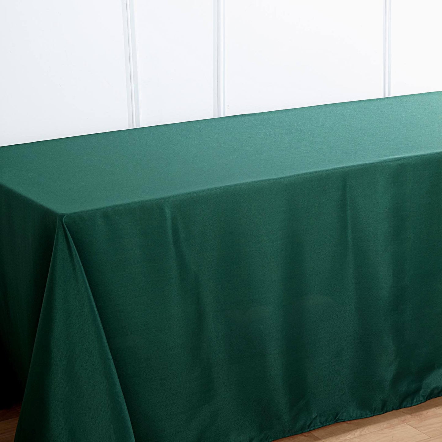 Polyester 90"x156" Rectangle Tablecloth Hunter Emerald Green - Seamless Wrinkle-Resistant Table Cover