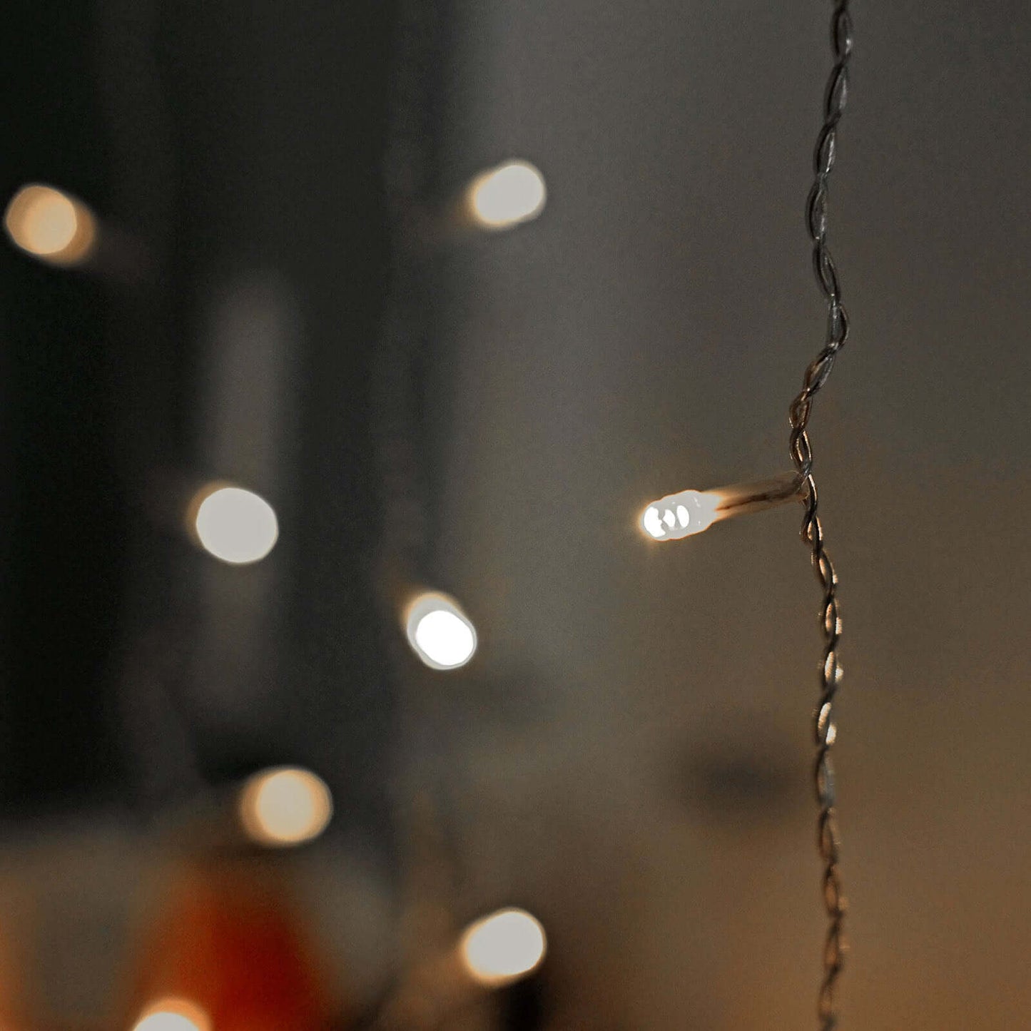 5ftx8ft Cool White 192 LED Icicle Curtain Fairy String Lights with 8 Modes