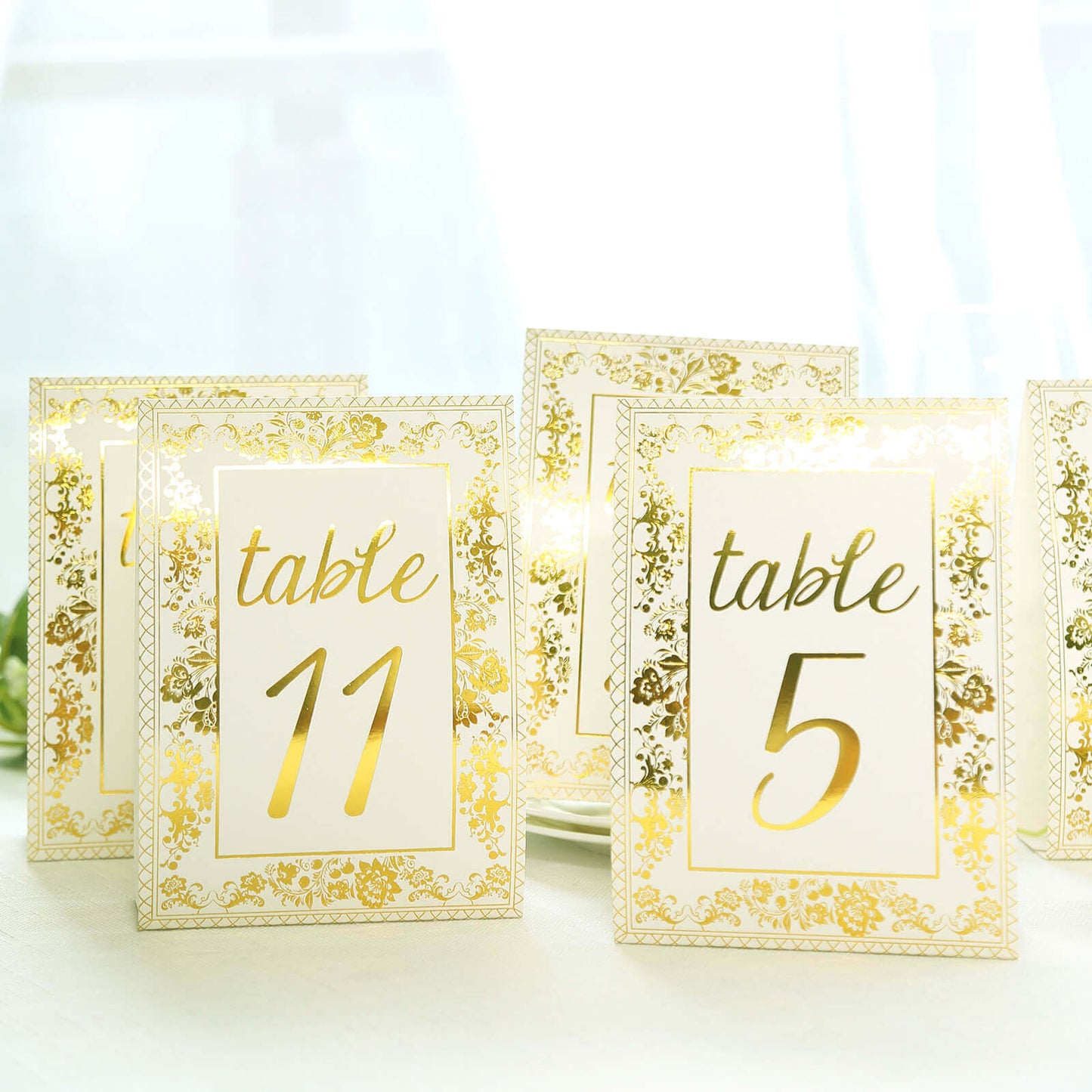 25-Pack Paper Wedding Table Numbers 1-25 White/Metallic Gold French Toile Design with Glam Gold Foil Numbers 7"