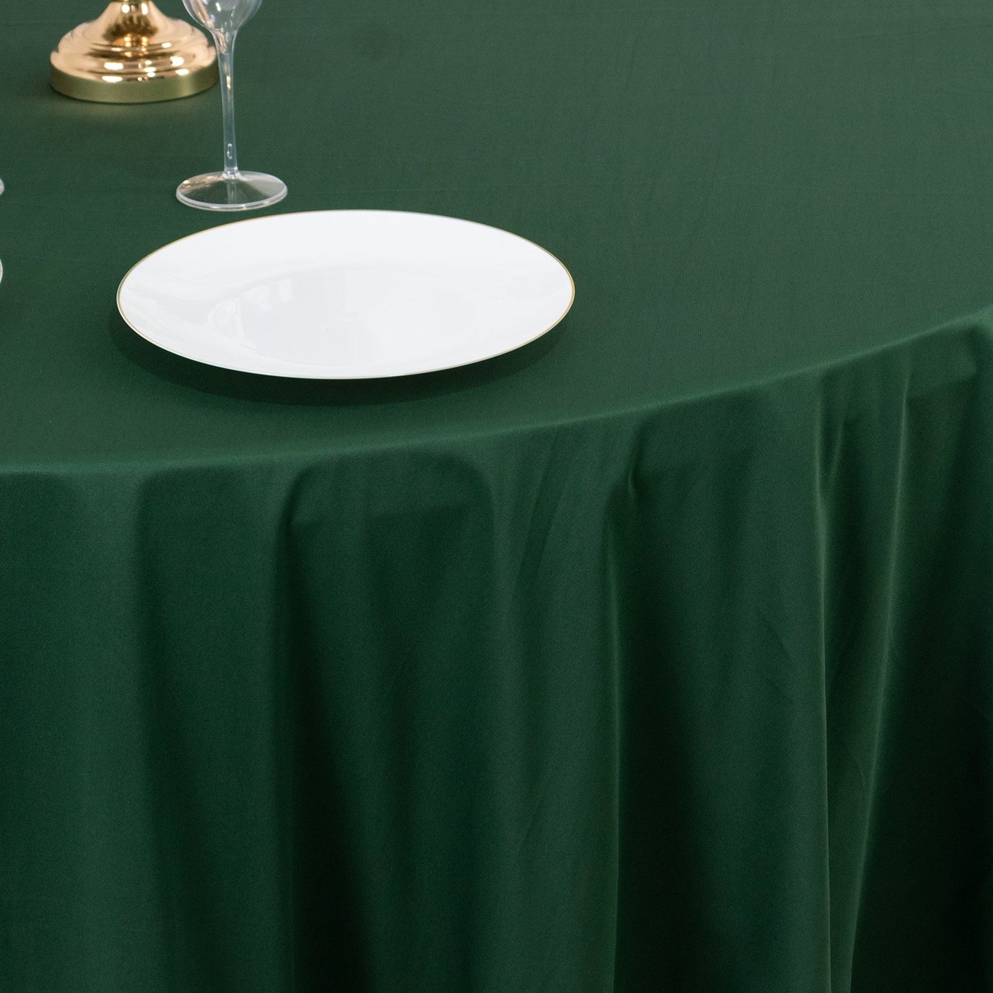 Scuba Round 108" Tablecloth Hunter Emerald Green - Wrinkle Free & Stain Resistant Table Cover