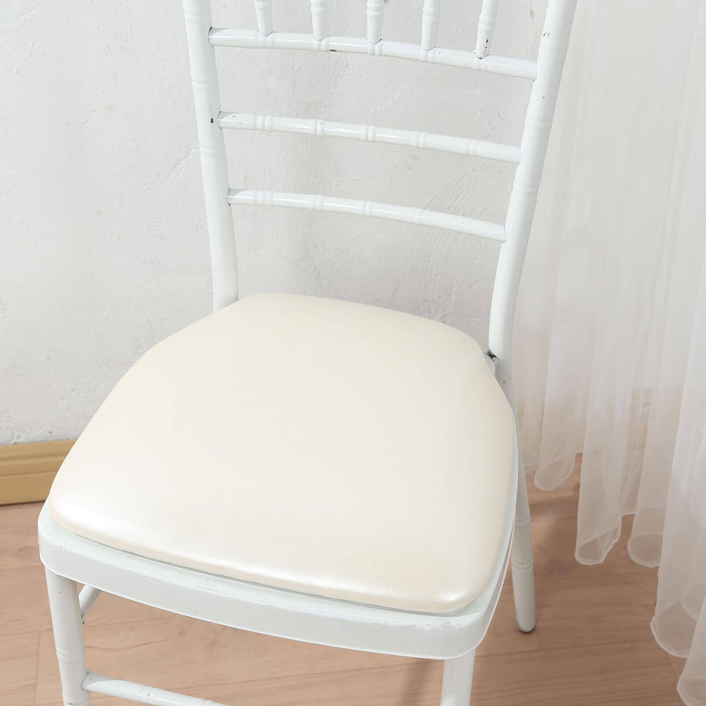 5 Pack PU Leather 1.5" Thick Seat Pads with Wood Backing for Chiavari Chairs Ivory - Memory Foam Tie-Less Non-Slip Design 16"